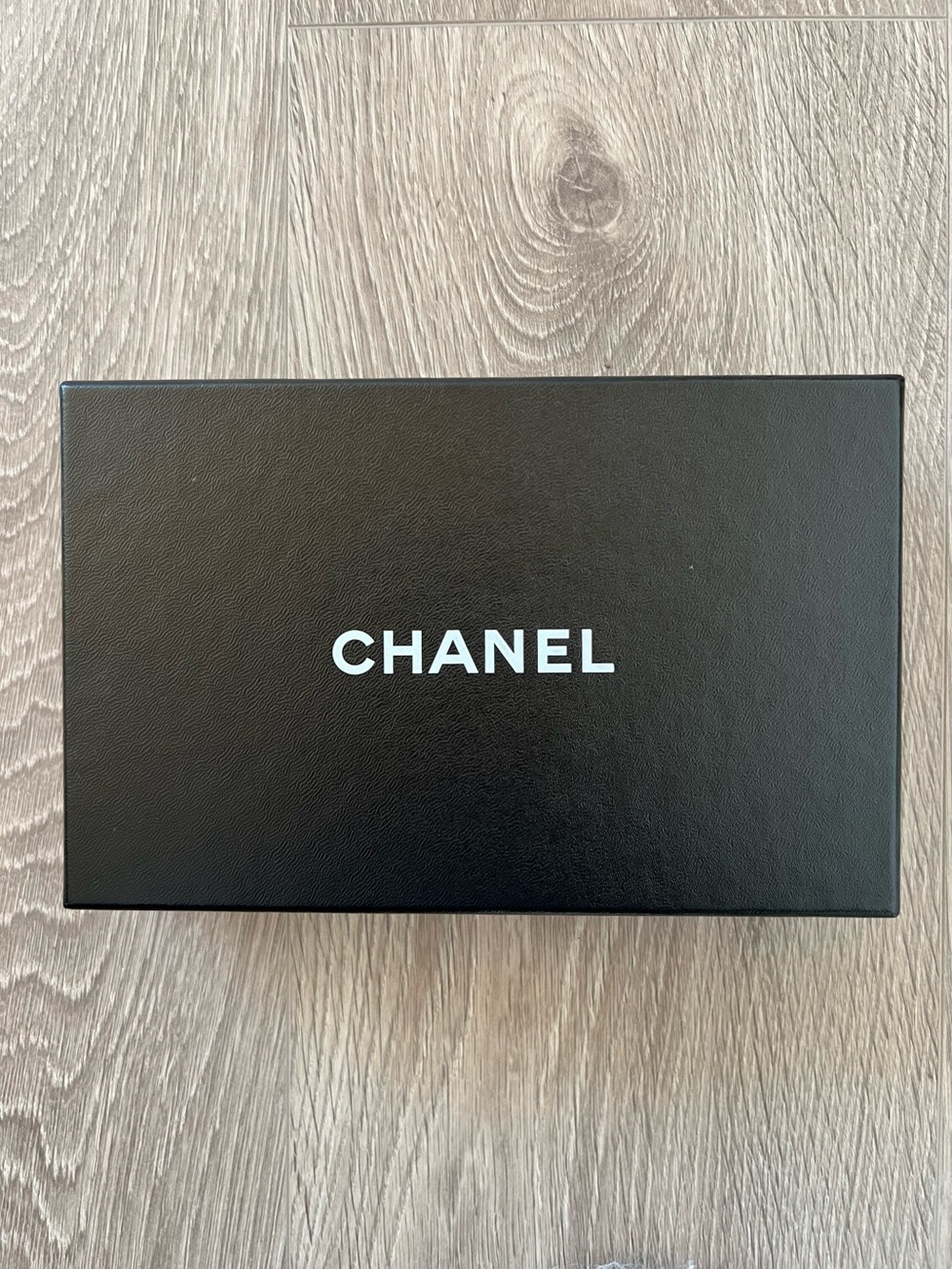 Chanel Box (BB387)